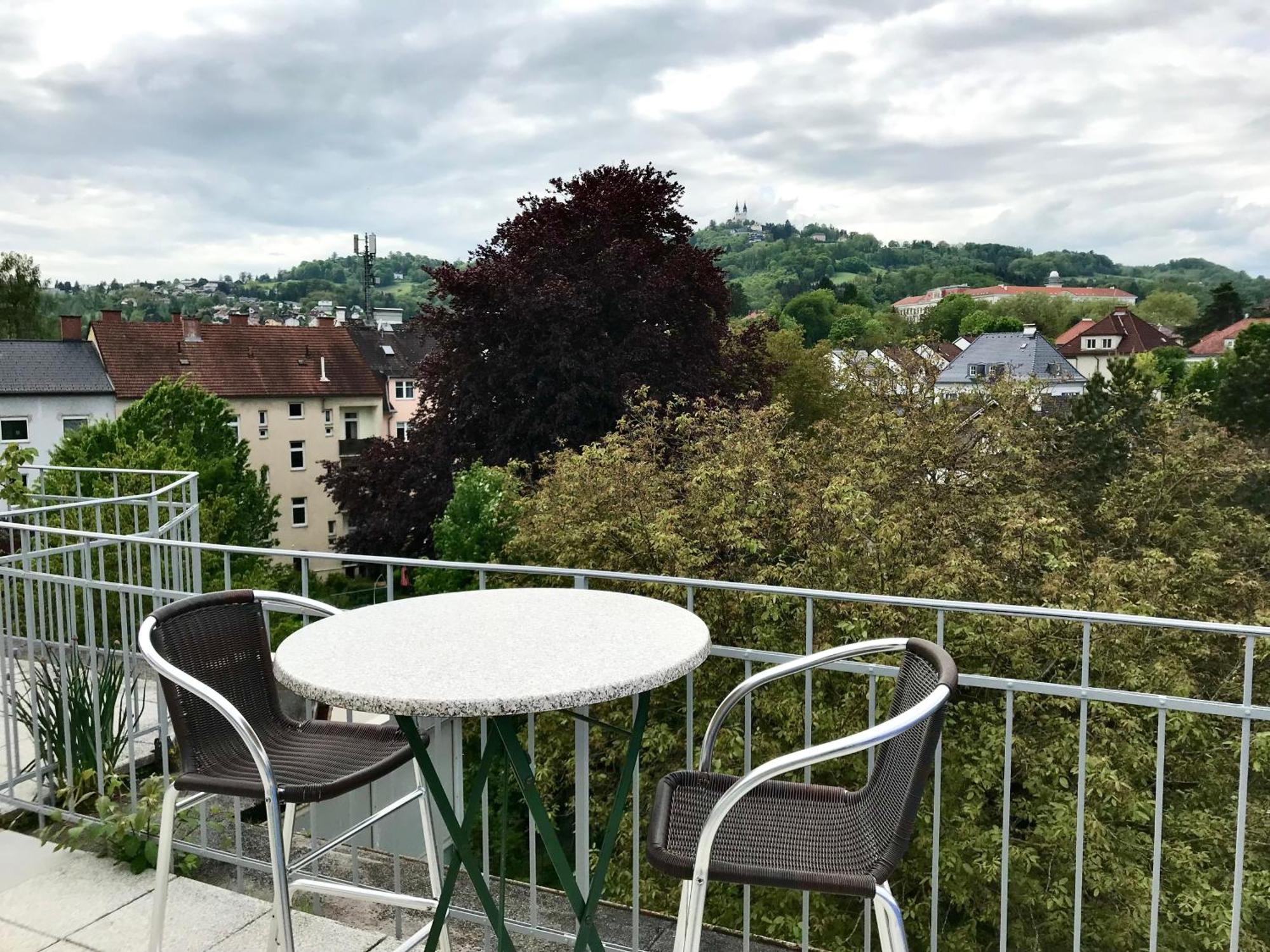 Stadtoase Mit Traumhaftem Ausblick リンツ エクステリア 写真